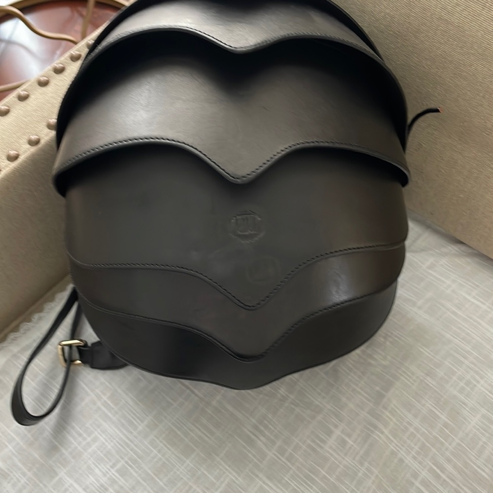 Backpack - Picture 1 of 6